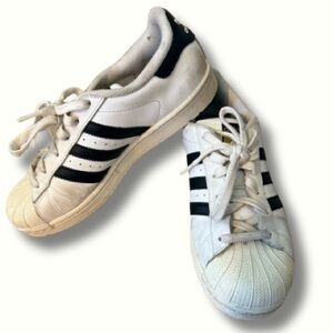 size 7 women adidas Classic White and Black Shell Toe Sneakers